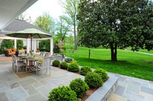 Stone Patio, masonry design and build contractor in connecticut