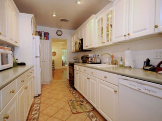 Before Kitchen renovation in wilton